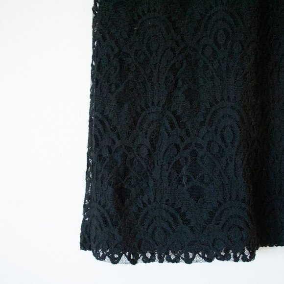 LITTLE BLACK DRESS LACE CROCHET - Small - Picture 6 of 8